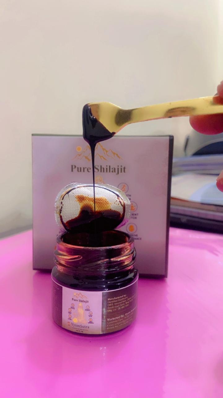 Shilajit ritual in cup