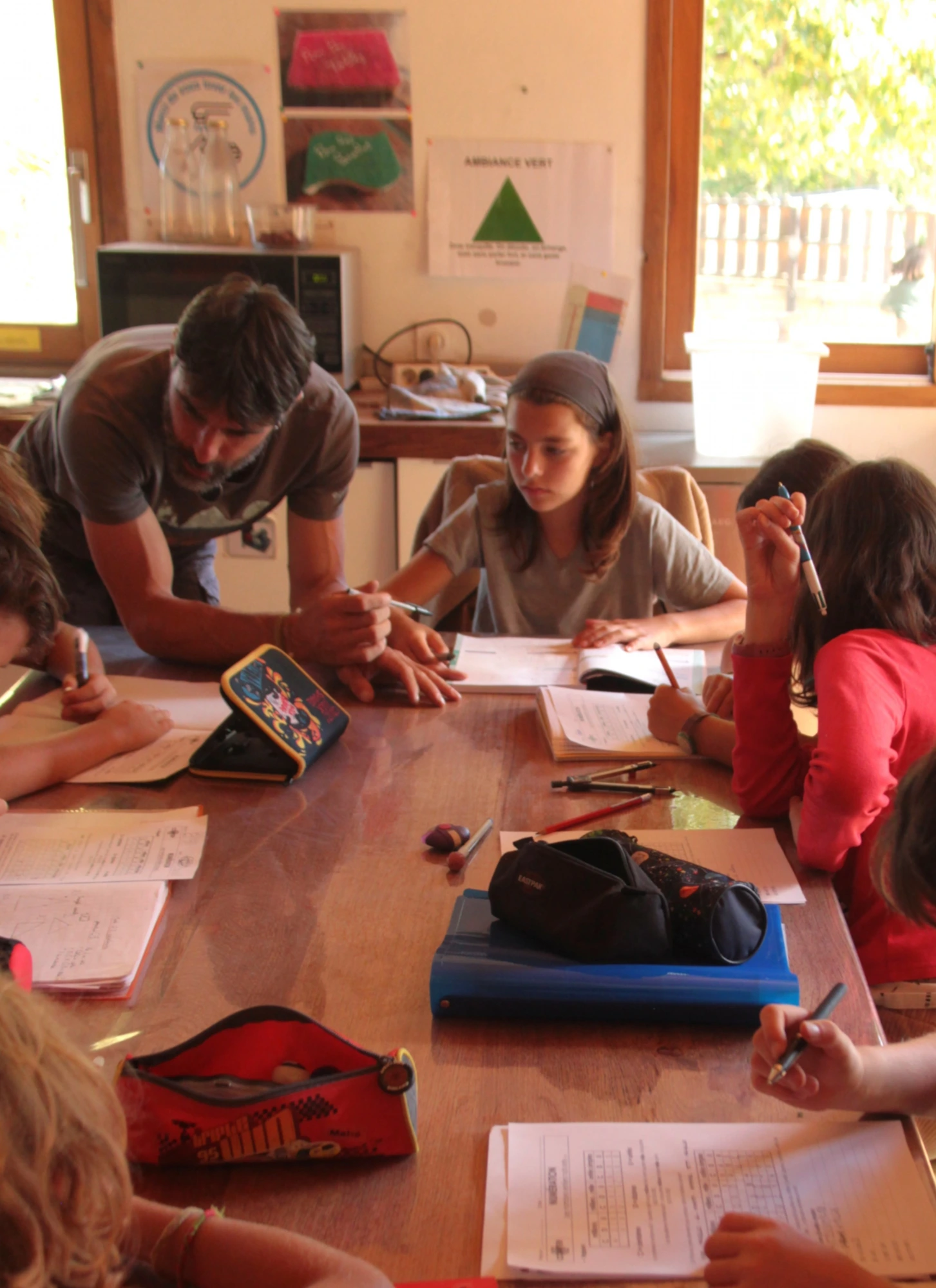 École Pleine Nature — atelier maths autour de la table