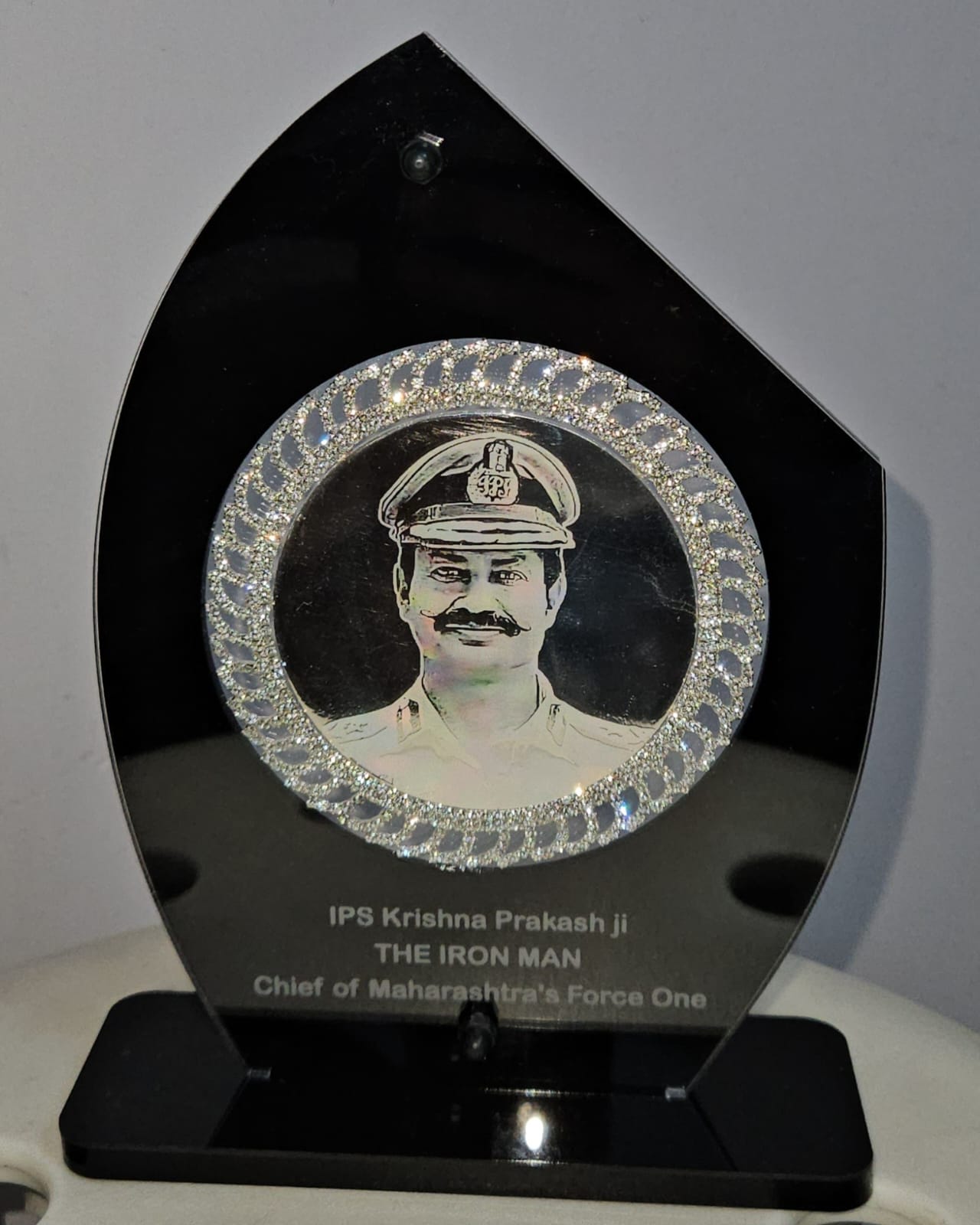 Photo Engraved Silver Coin with Acrylic Framework (100gr)