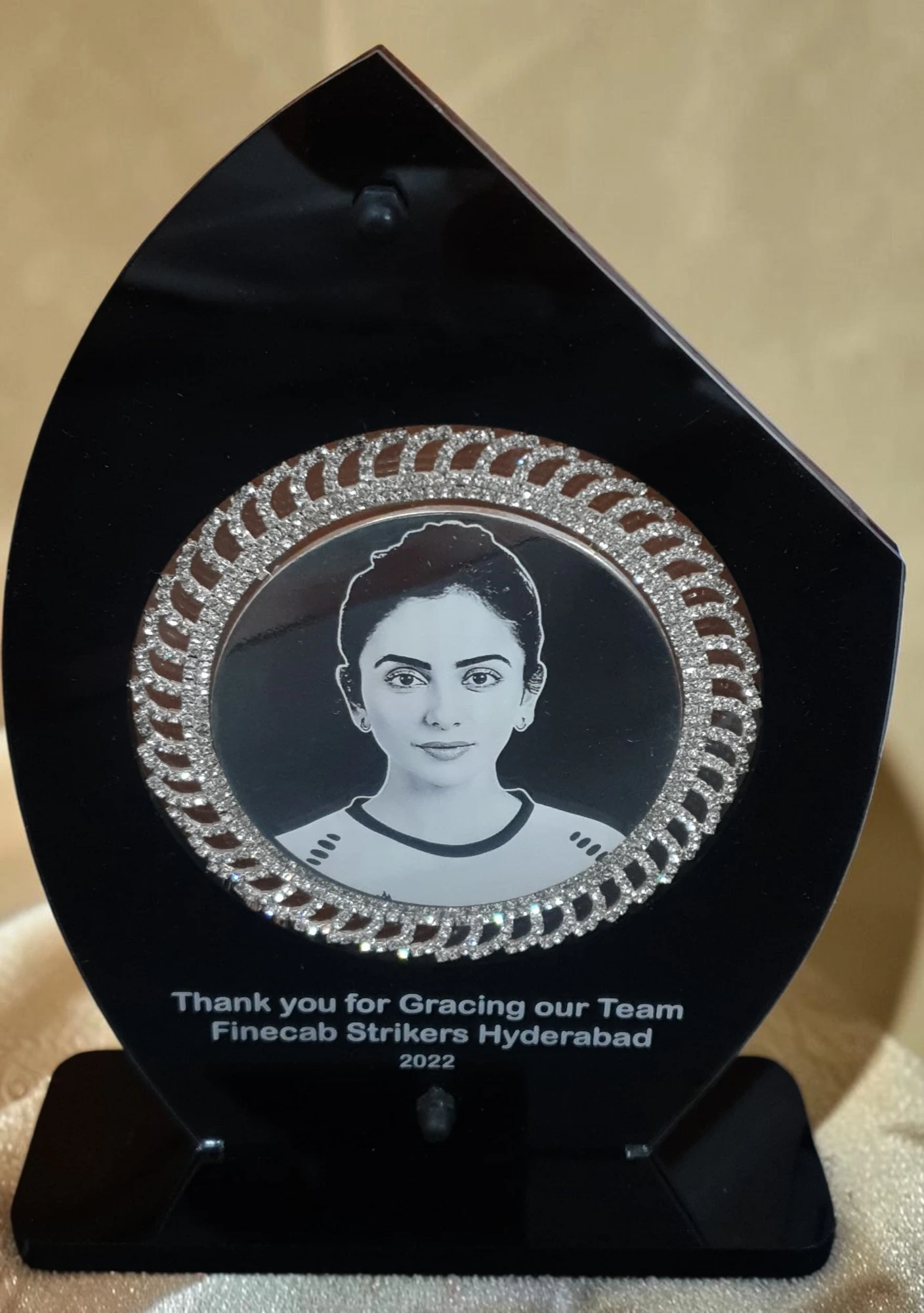 Photo Engraved Silver Coin with Acrylic Framework (100gr)