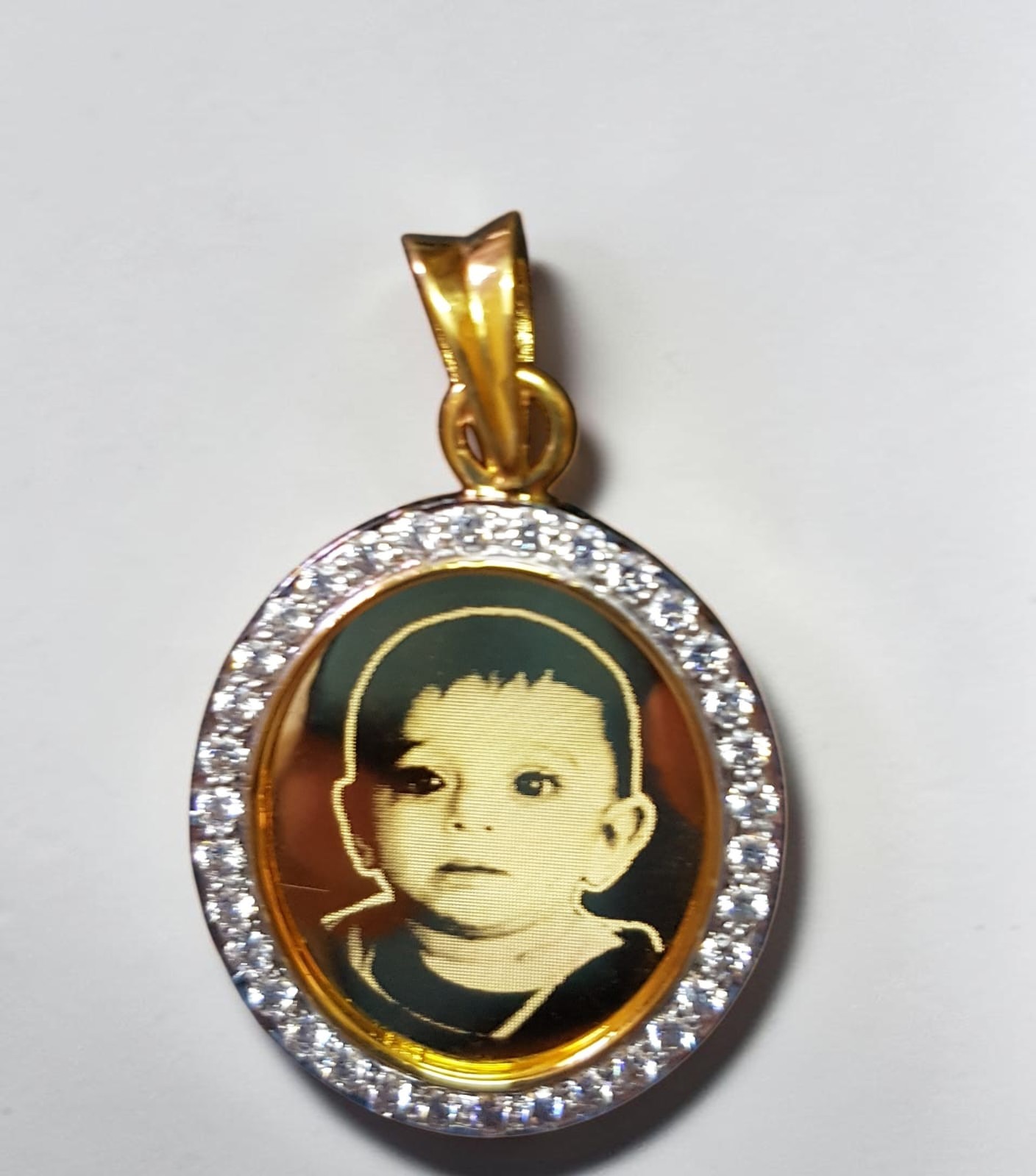 Photo Engraved Gold Locket Pendant (5gr – 10gr)