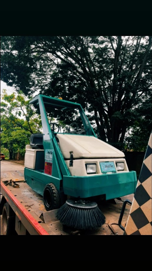 Varredeira Tennant 6400